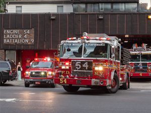 FDNY fire truck leaving station